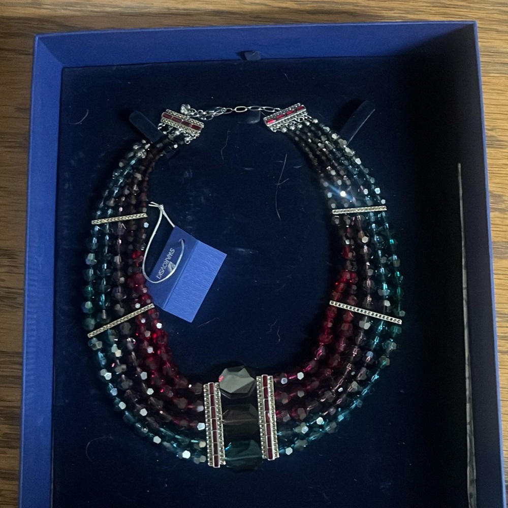 SWAROSKI NECKLACE